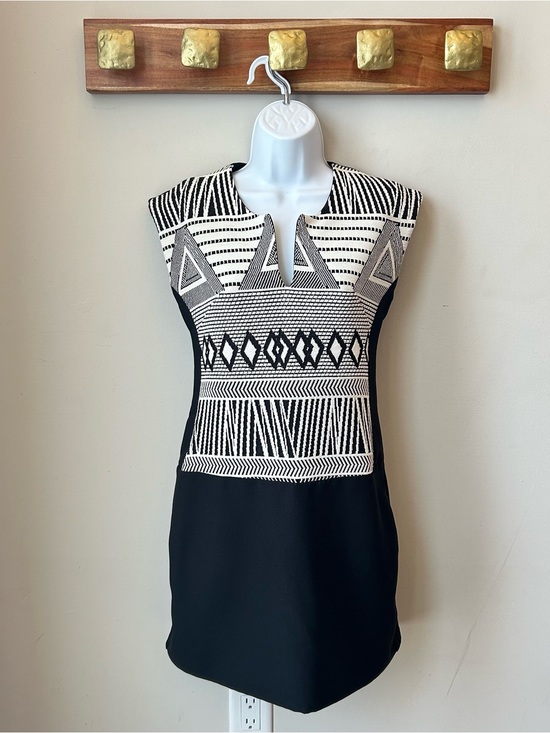 MELISSA NEPTON Dresses & Skirts - 🇨🇦 MELISSA NEPTON Dress Black & Ivory Geometric Office Siren Corporate Girlie XS